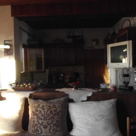 Gerakofolia Rooms To Let โคนิทซา ภายนอก รูปภาพ