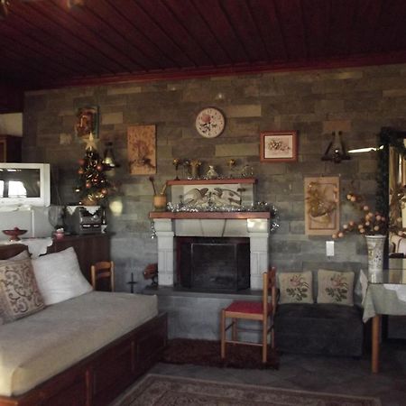 Gerakofolia Rooms To Let โคนิทซา ภายนอก รูปภาพ