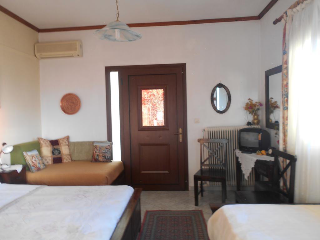 Gerakofolia Rooms To Let โคนิทซา ภายนอก รูปภาพ