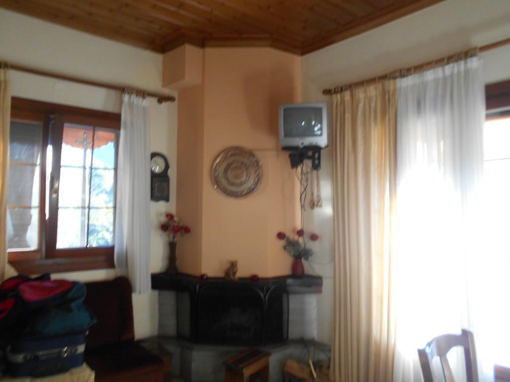 Gerakofolia Rooms To Let โคนิทซา ภายนอก รูปภาพ